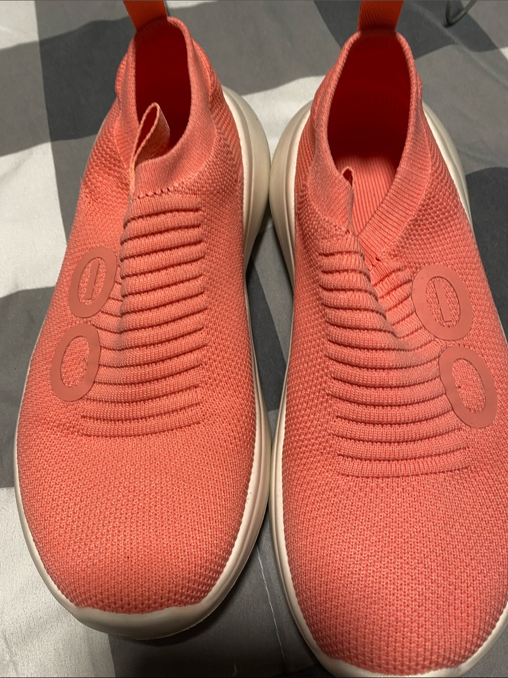 OOFOS Coral Pink Slip-On Recovery Shoe